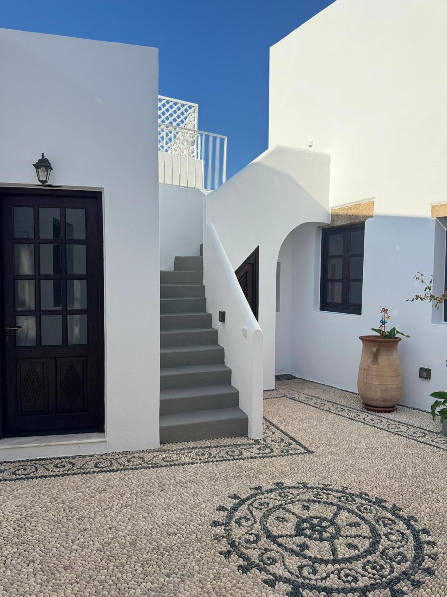 Elegant-lindian Marietta Villa *